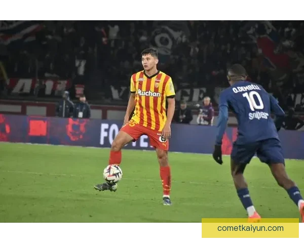 阿什拉夫在法甲赛季中表现稳健，持续展现出最佳潜力